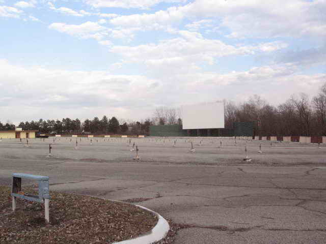Melody 49 Drive-In - 2006 Photo (newer photo)